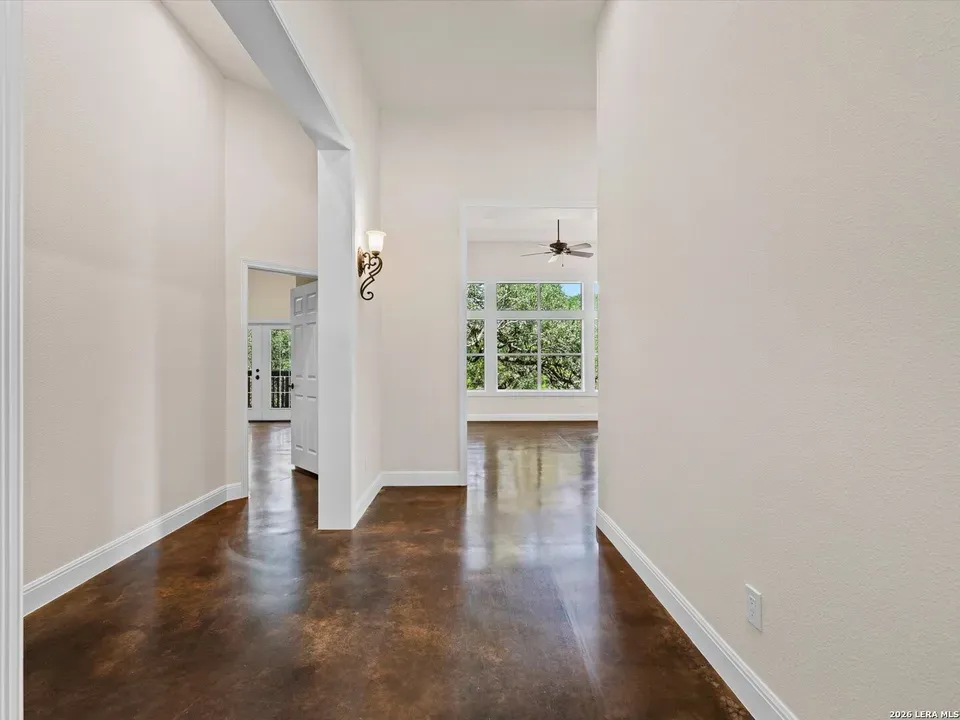 3 Bed 3 Bath Established Contemporary Home in New Braunfels, TX - 4