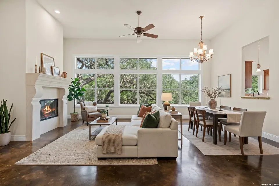 3 Bed 3 Bath Established Contemporary Home in New Braunfels, TX - 5