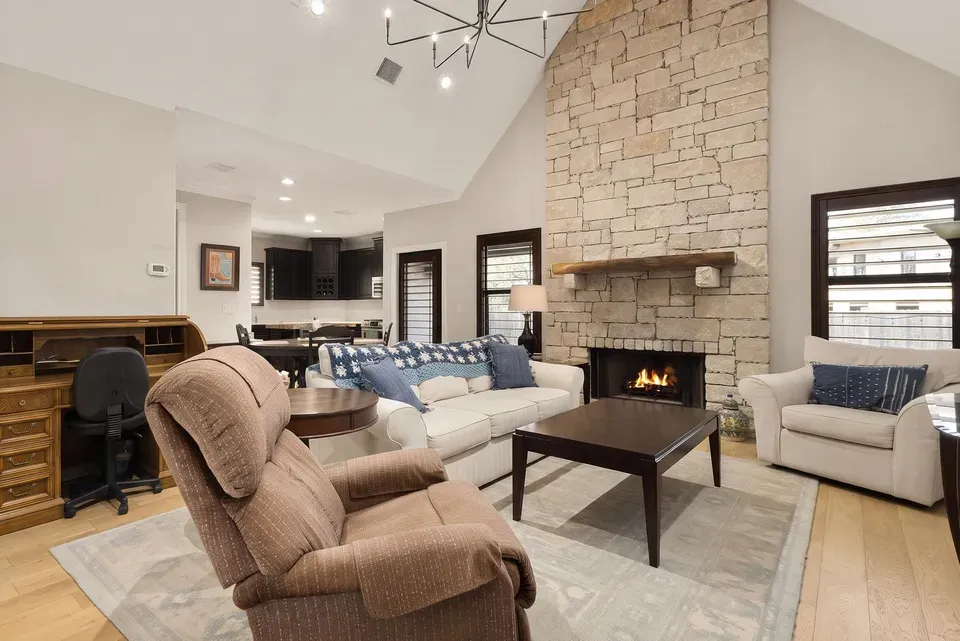 3 Bed 3 Bath Established Contemporary Home in New Braunfels, TX - 3