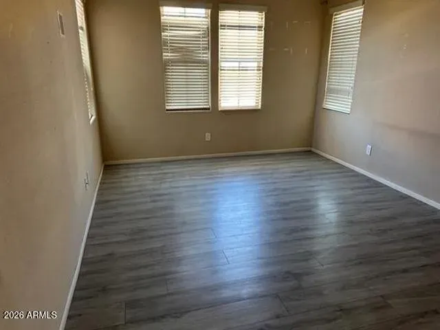 3 Bed 3 Bath Established Contemporary Home in Phoenix, AZ - 2