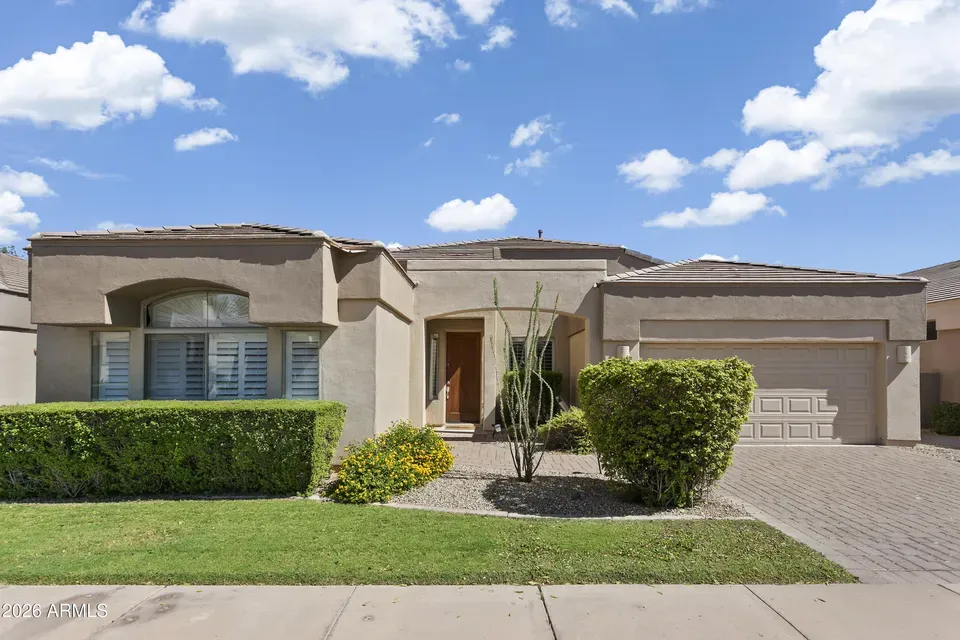 3 Bed 3 Bath Established Contemporary Home in Scottsdale, AZ - 1