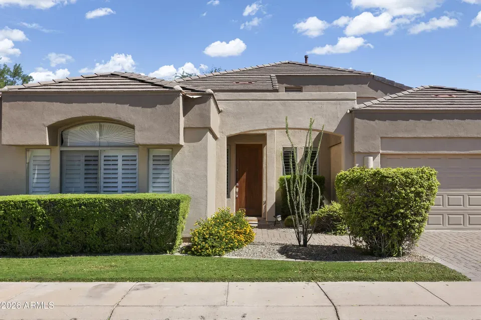 3 Bed 3 Bath Established Contemporary Home in Scottsdale, AZ - 3