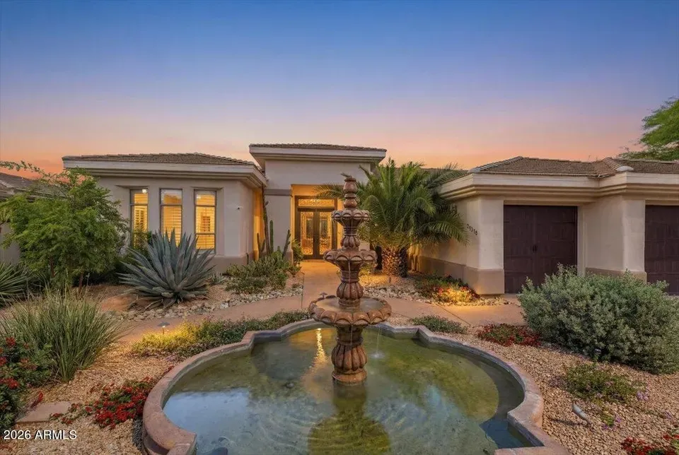 3 Bed 3 Bath Established Contemporary Home in Scottsdale, AZ - 1
