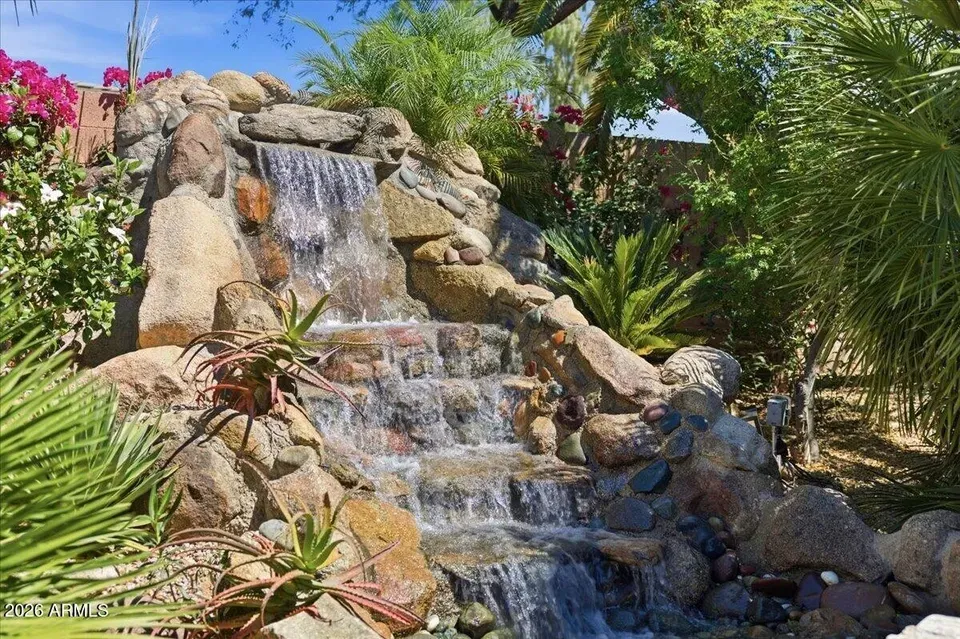 3 Bed 3 Bath Established Contemporary Home in Scottsdale, AZ - 4