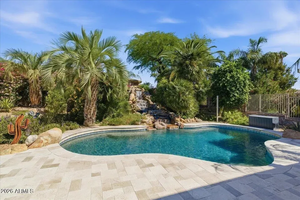 3 Bed 3 Bath Established Contemporary Home in Scottsdale, AZ - 5