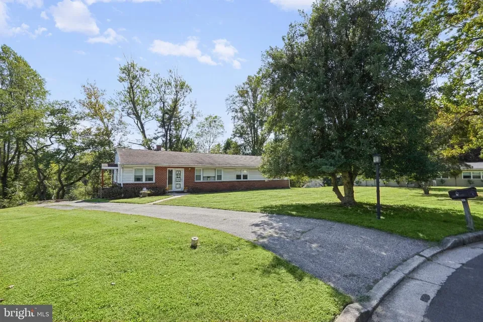 3 Bed 3 Bath Established Mid-Century Residence in Baltimore, MD - 2
