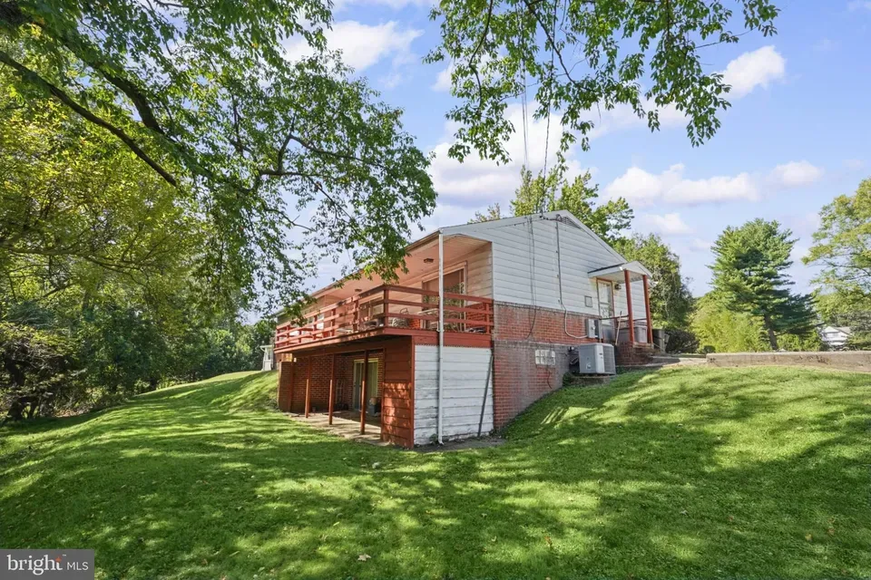 3 Bed 3 Bath Established Mid-Century Residence in Baltimore, MD - 3