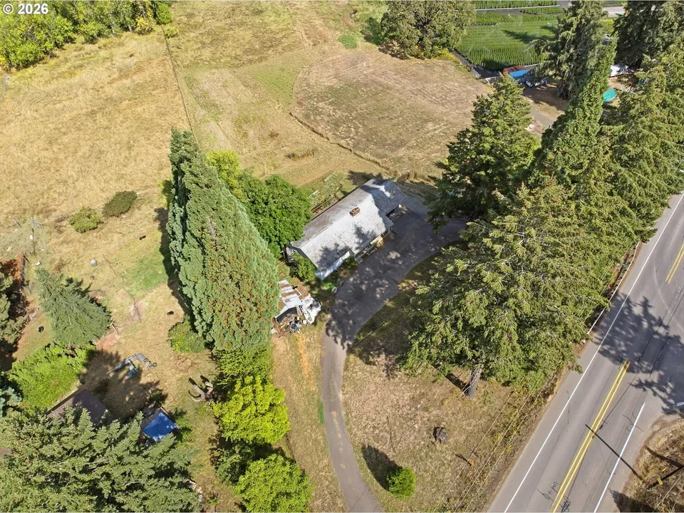 3 Bed 3 Bath Established Mid-Century Residence in Beaverton, OR - 3