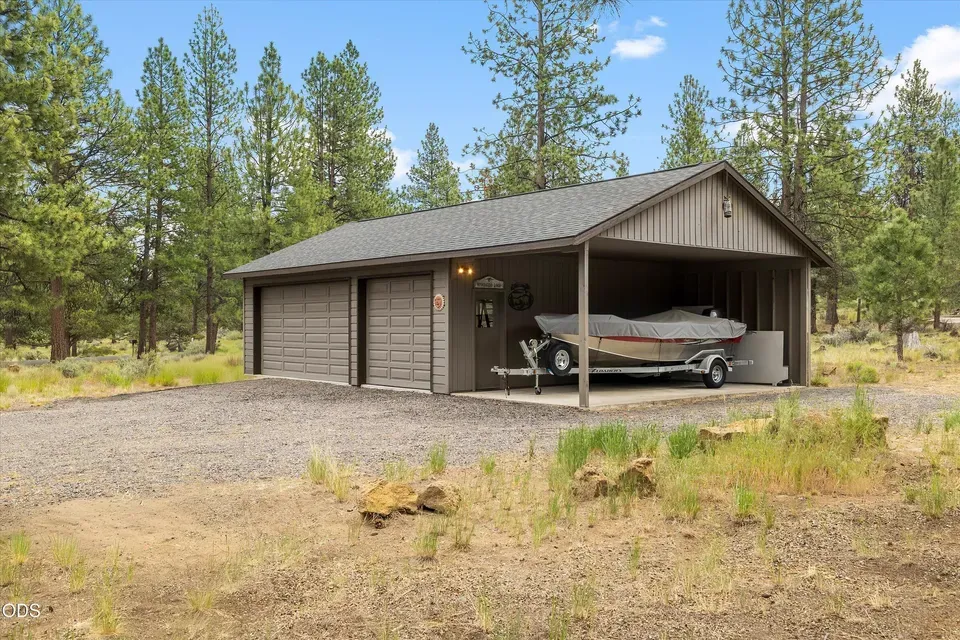 3 Bed 3 Bath Established Mid-Century Residence in Bend, OR - 3