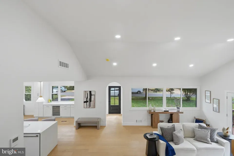 3 Bed 3 Bath Established Mid-Century Residence in Bethesda, MD - 5