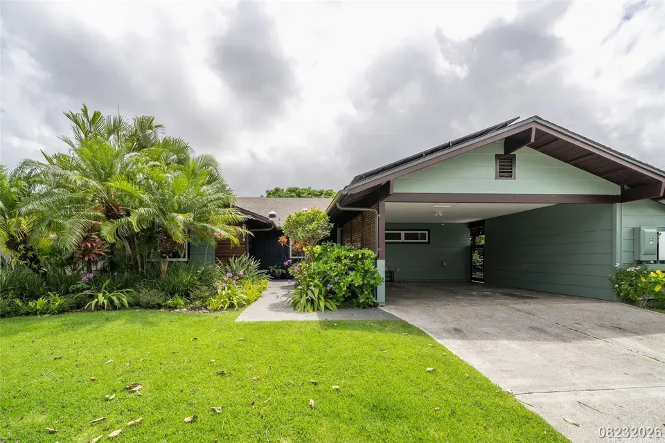 3 Bed 3 Bath Established Mid-Century Residence in Kailua, HI - 2
