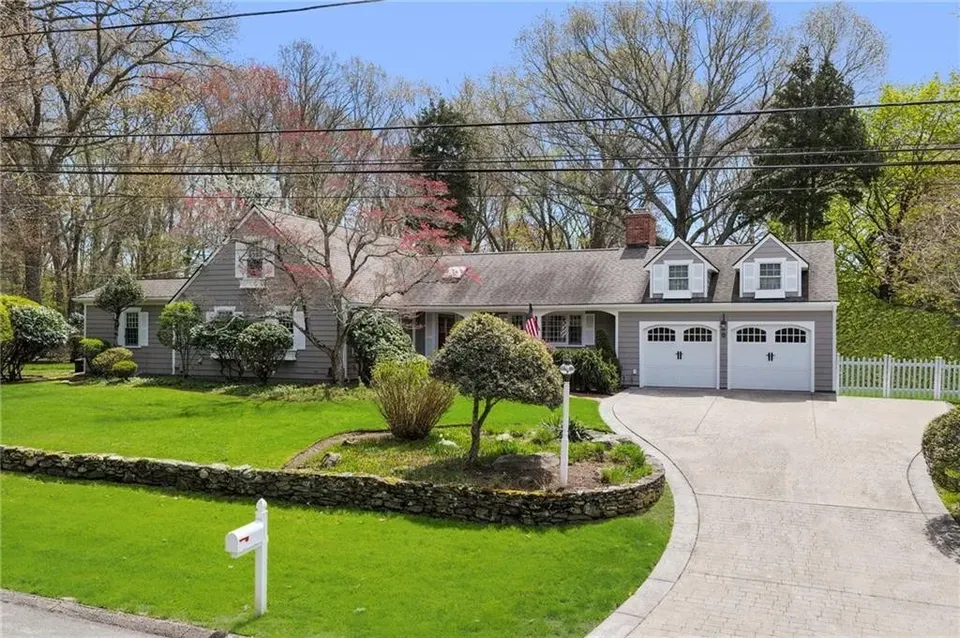 3 Bed 3 Bath Established Mid-Century Residence in Warwick, RI - 3