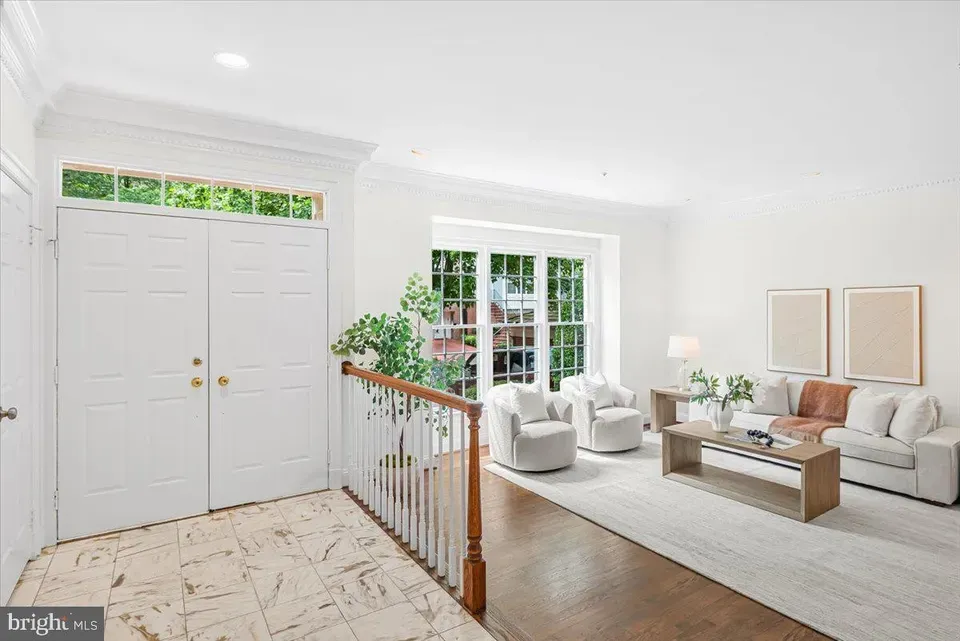 3 Bed 3 Bath Established Multi-Level Townhouse in Bethesda, MD - 5
