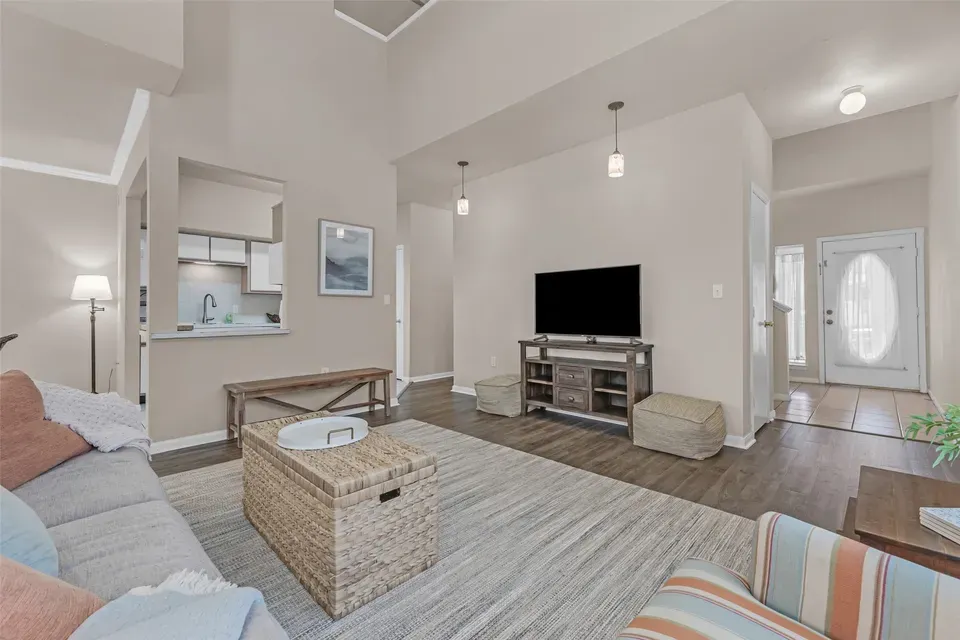 3 Bed 3 Bath Established Multi-Level Townhouse in College Station, TX - 5