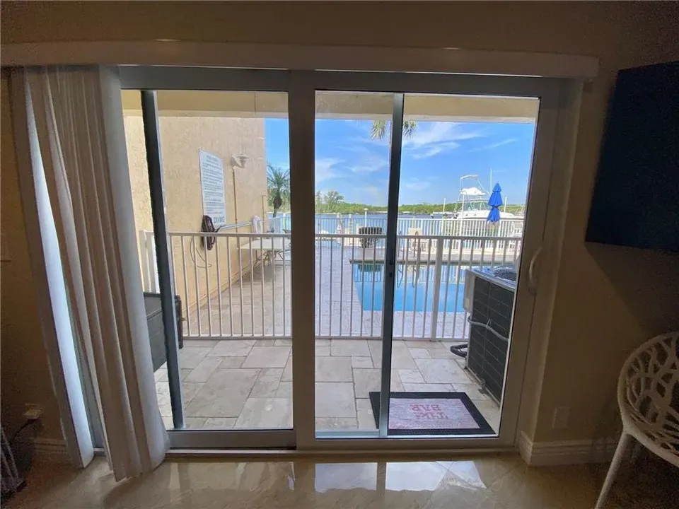 3 Bed 3 Bath Established Multi-Level Townhouse in Hollywood, FL - 5