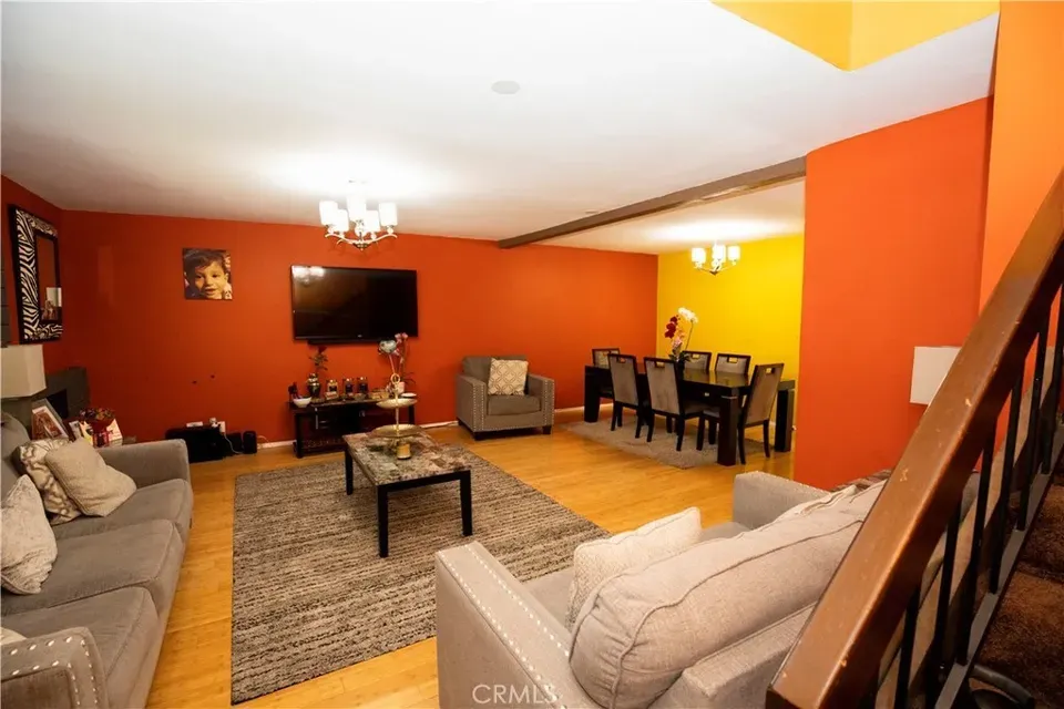 3 Bed 3 Bath Established Multi-Level Townhouse in Los Angeles, CA - 3