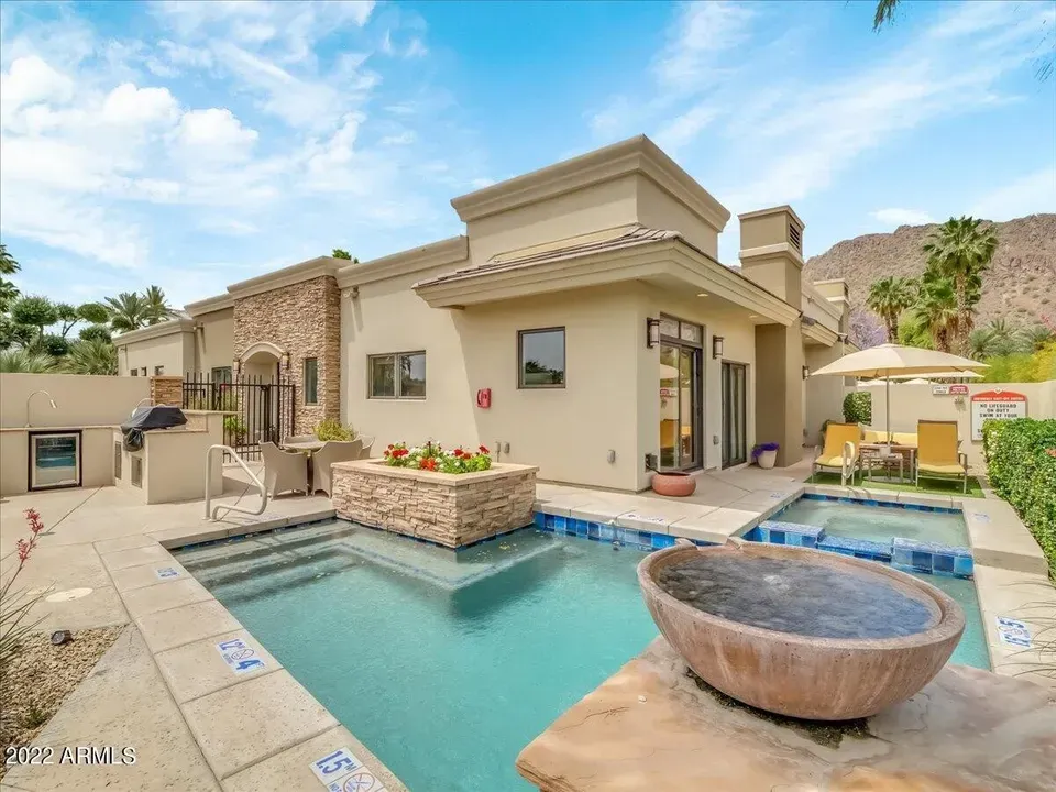 3 Bed 3 Bath Established Multi-Level Townhouse in Phoenix, AZ - 1