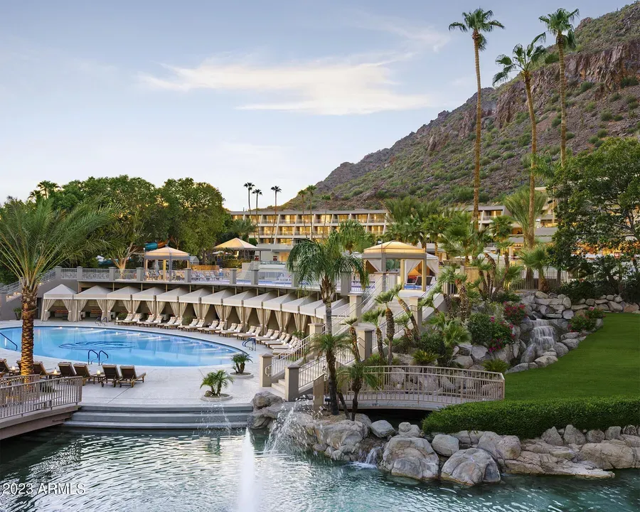 3 Bed 3 Bath Established Multi-Level Townhouse in Phoenix, AZ - 2