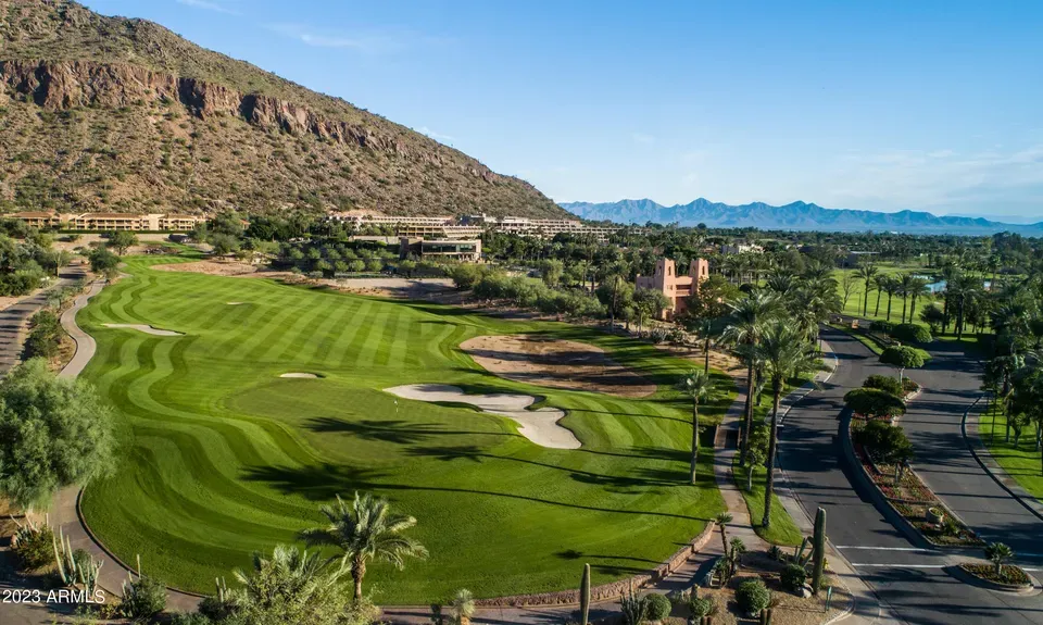 3 Bed 3 Bath Established Multi-Level Townhouse in Phoenix, AZ - 3