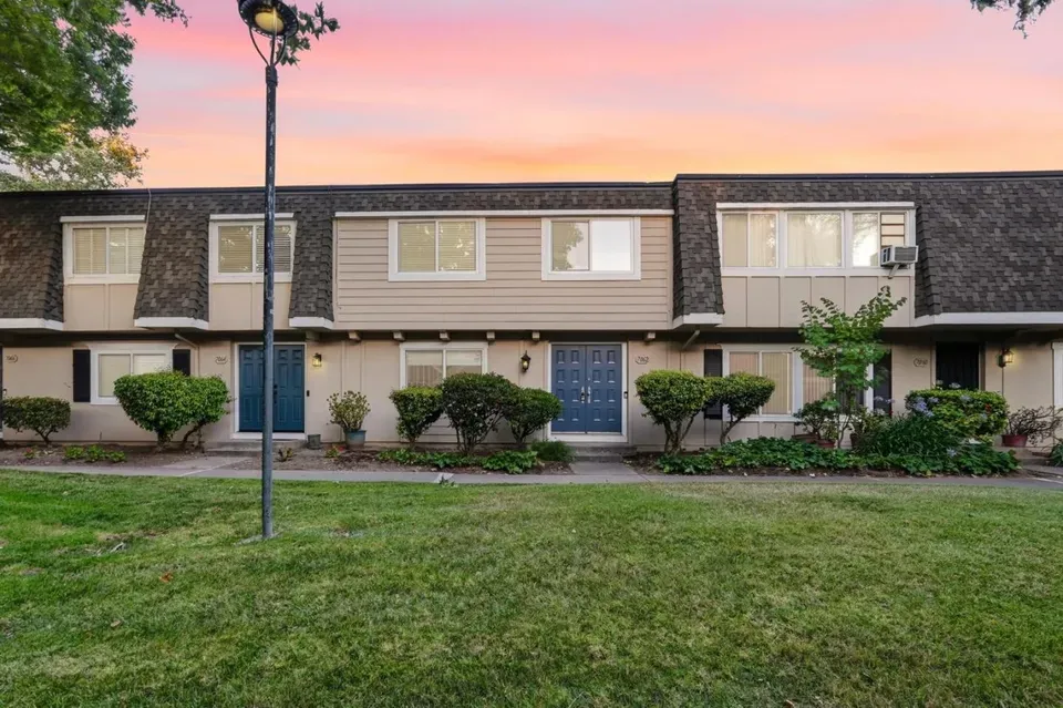 3 Bed 3 Bath Established Multi-Level Townhouse in San Jose, CA - 5