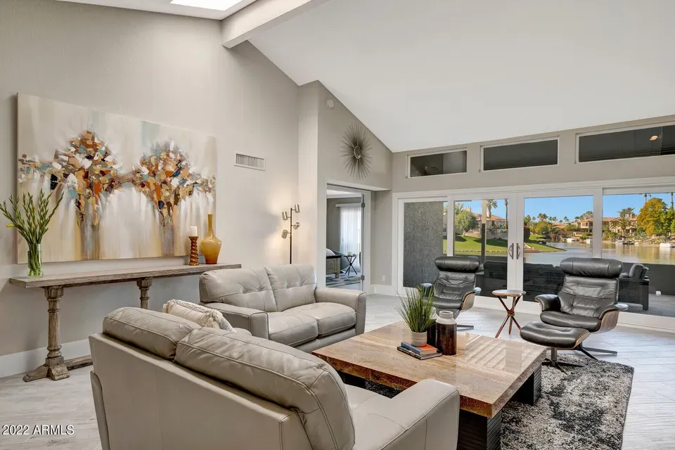3 Bed 3 Bath Established Multi-Level Townhouse in Scottsdale, AZ - 2
