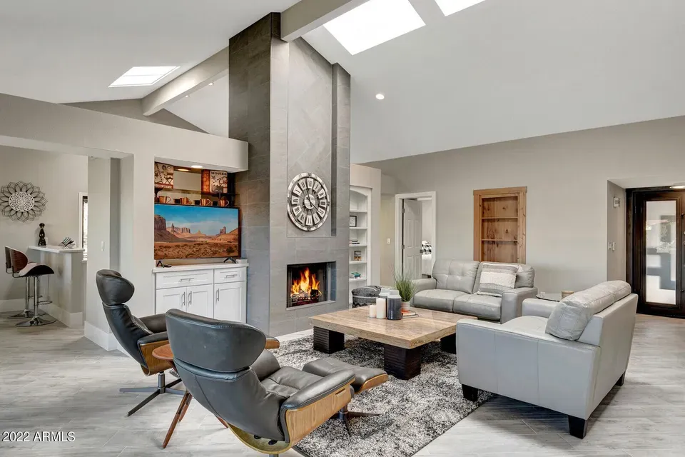3 Bed 3 Bath Established Multi-Level Townhouse in Scottsdale, AZ - 3