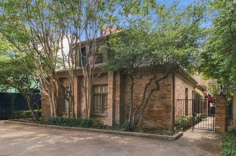 3 Bed 3 Bath Mediterranean Revival in Dallas, TX