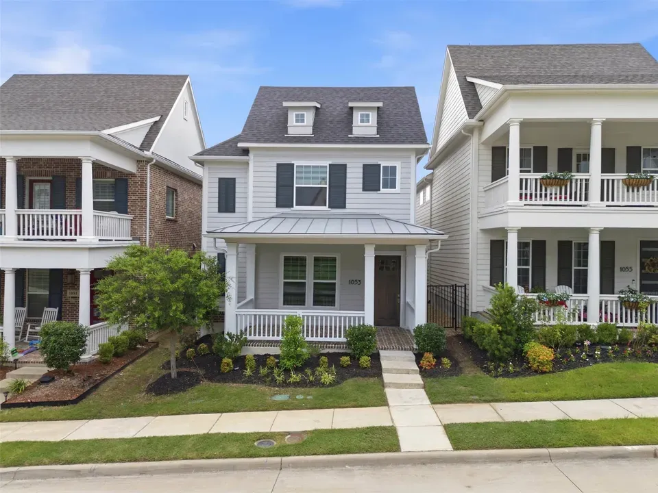 3 Bed 3 Bath Modern Contemporary Residence in Allen, TX - 3