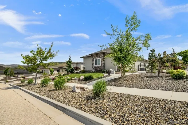 3 Bed 3 Bath Modern Contemporary Residence in Boise, ID - 2
