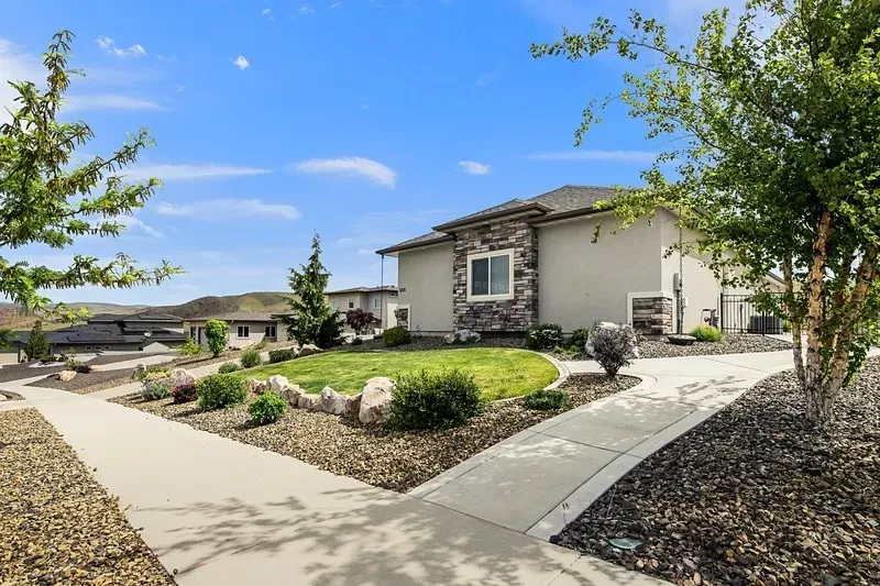 3 Bed 3 Bath Modern Contemporary Residence in Boise, ID - 3