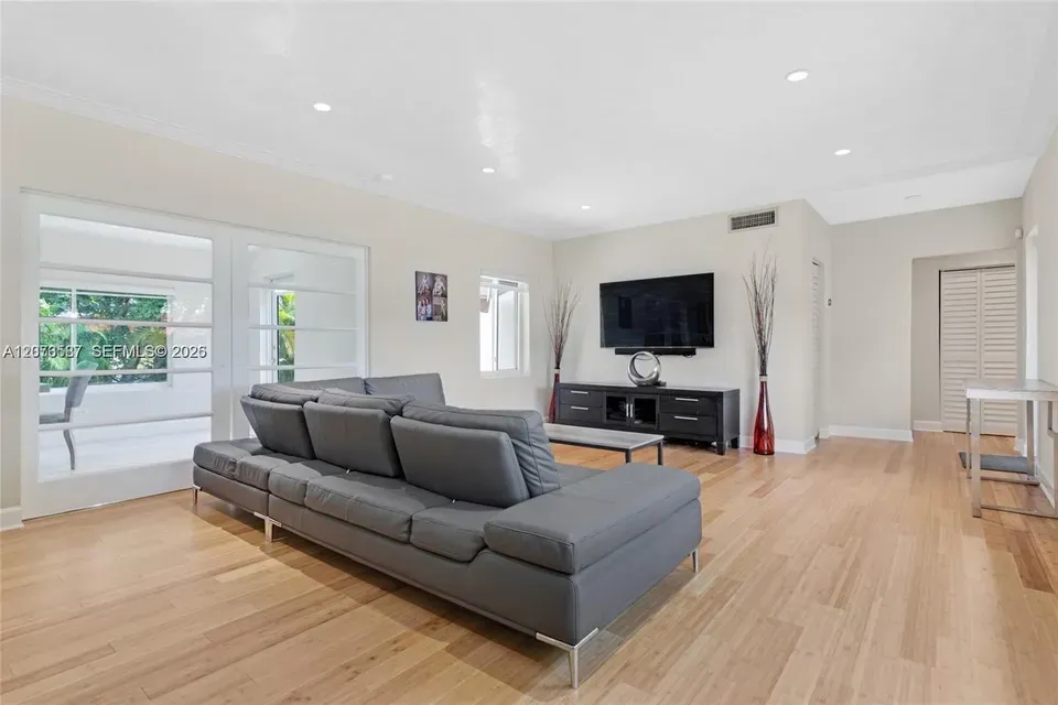 3 Bed 3 Bath Modern Contemporary Residence in Coral Gables, FL - 3
