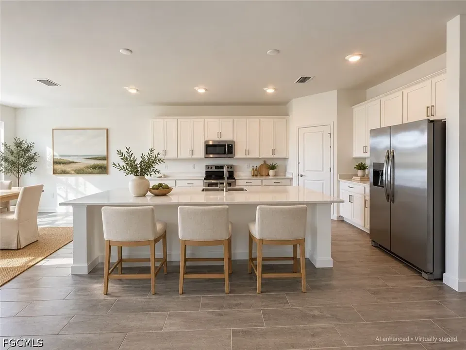 3 Bed 3 Bath Modern Contemporary Residence in Fort Myers, FL - 2