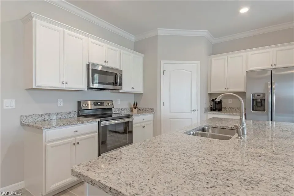 3 Bed 3 Bath Modern Contemporary Residence in Fort Myers, FL - 5