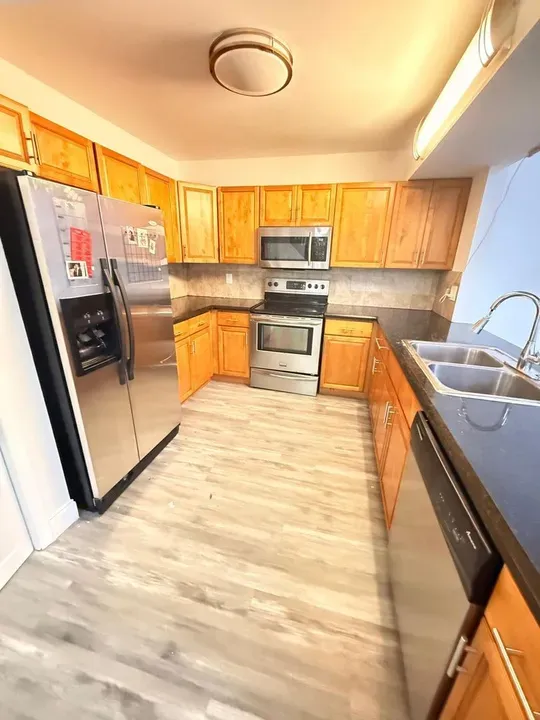 3 Bed 3 Bath Modern Contemporary Residence in Hollywood, FL - 5