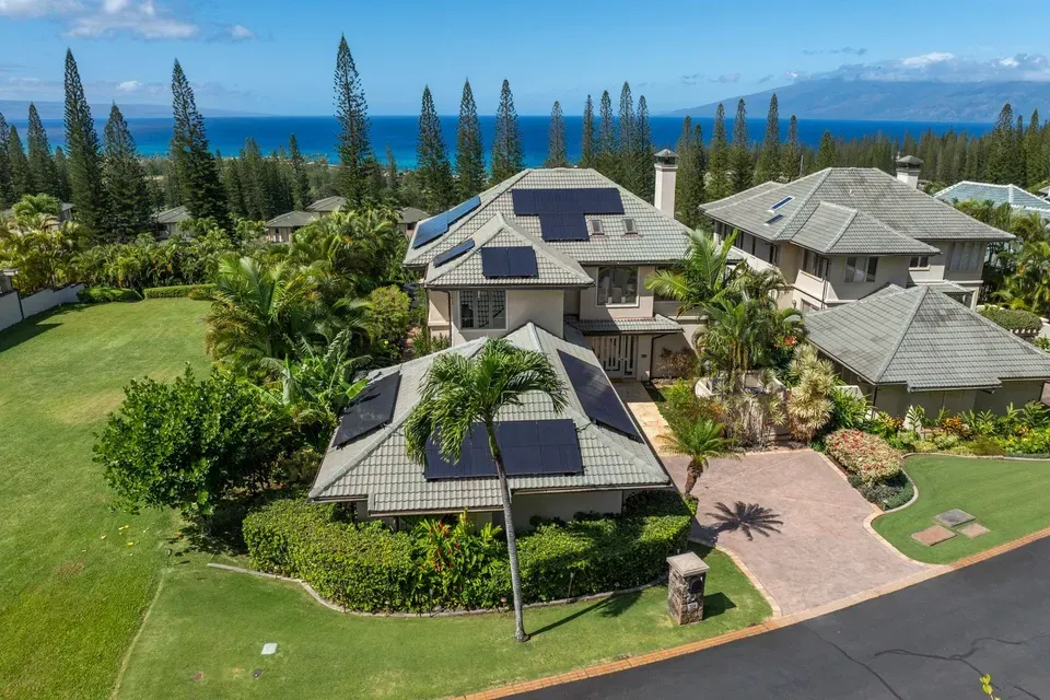 3 Bed 3 Bath Modern Contemporary Residence in Maui, HI - 2