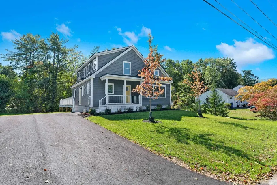 3 Bed 3 Bath Modern Contemporary Residence in Portland, ME - 1