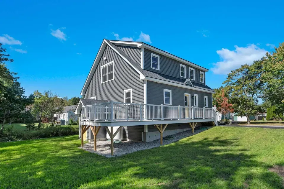 3 Bed 3 Bath Modern Contemporary Residence in Portland, ME - 3