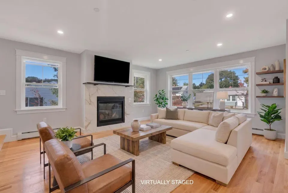 3 Bed 3 Bath Modern Contemporary Residence in Portland, ME - 5