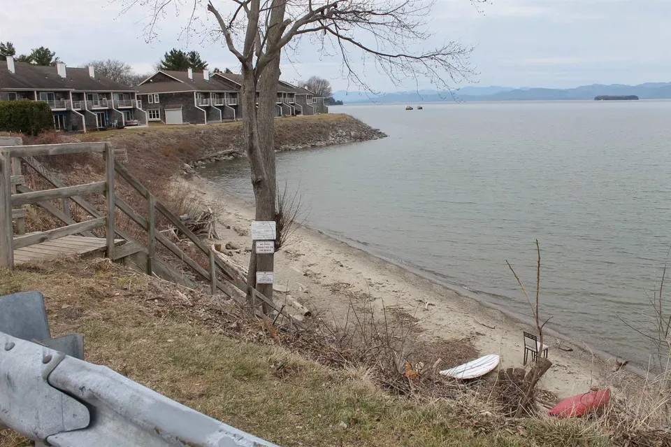 3 Bed 3 Bath Multi-Unit Residential Property in Burlington, VT - 4