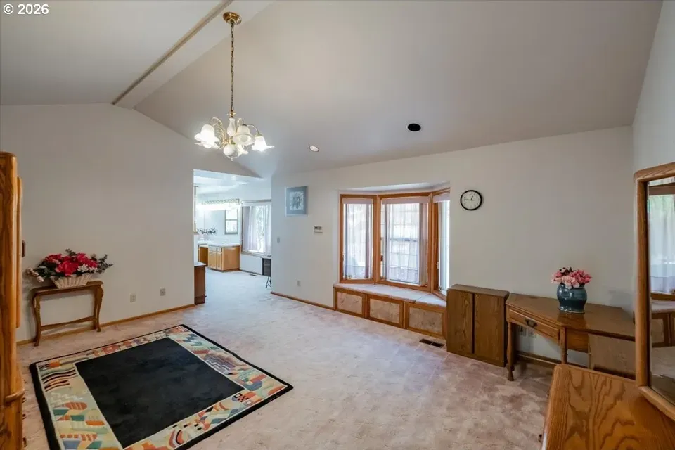 3 Bed 3 Bath Traditional Suburban Family Home in Corvallis, OR - 5