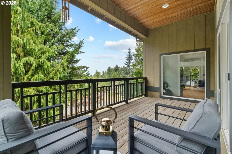 3 Bed 3 Bath Traditional Suburban Family Home in Hillsboro, OR - 4