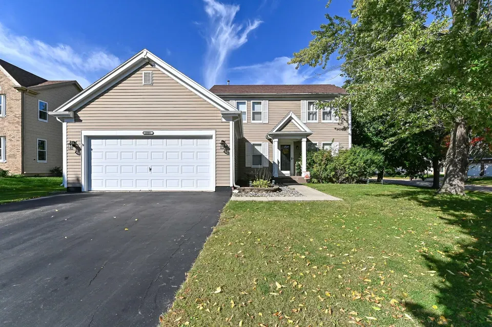 3 Bed 3 Bath Traditional Suburban Family Home in Kenosha, WI