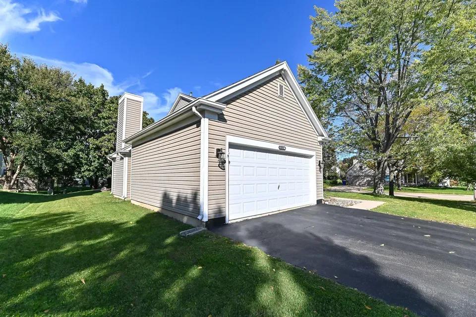 3 Bed 3 Bath Traditional Suburban Family Home in Kenosha, WI - 3