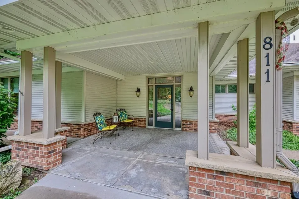 3 Bed 3 Bath Traditional Suburban Family Home in Madison, WI - 2
