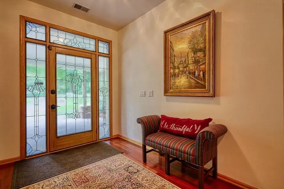3 Bed 3 Bath Traditional Suburban Family Home in Madison, WI - 4
