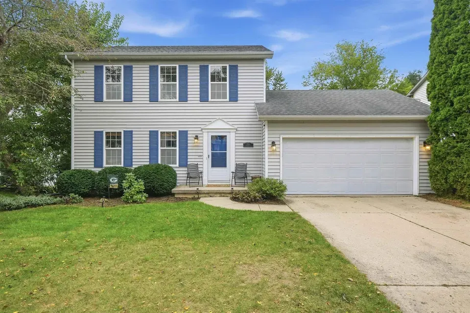 3 Bed 3 Bath Traditional Suburban Family Home in Madison, WI