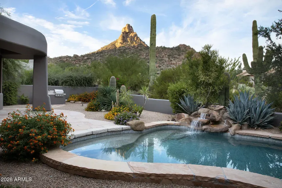 3 Bed 3 Bath Traditional Suburban Family Home in Scottsdale, AZ - 1