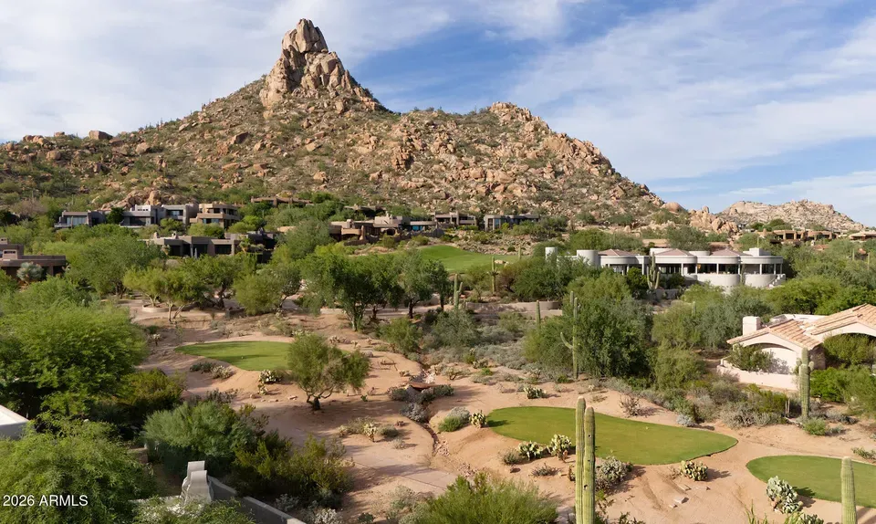 3 Bed 3 Bath Traditional Suburban Family Home in Scottsdale, AZ - 4