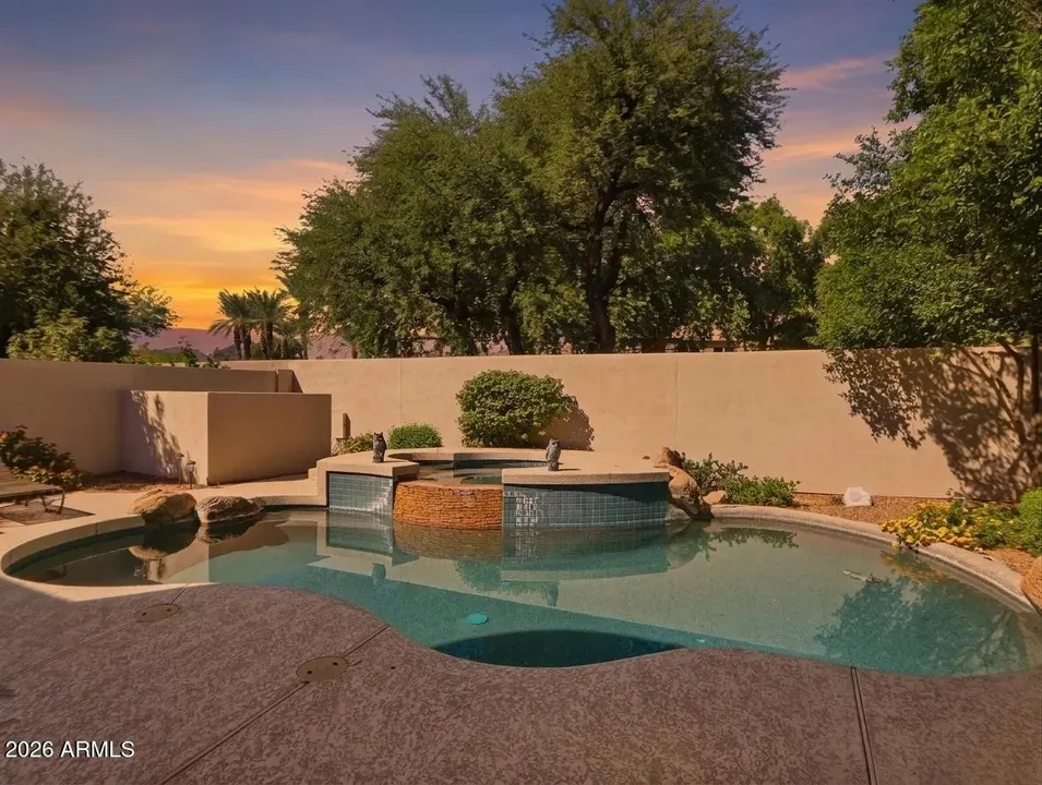 3 Bed 3 Bath Traditional Suburban Family Home in Scottsdale, AZ - 1