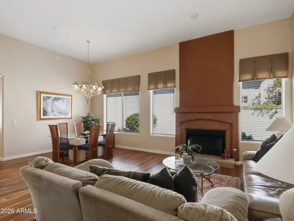 3 Bed 3 Bath Traditional Suburban Family Home in Scottsdale, AZ - 5